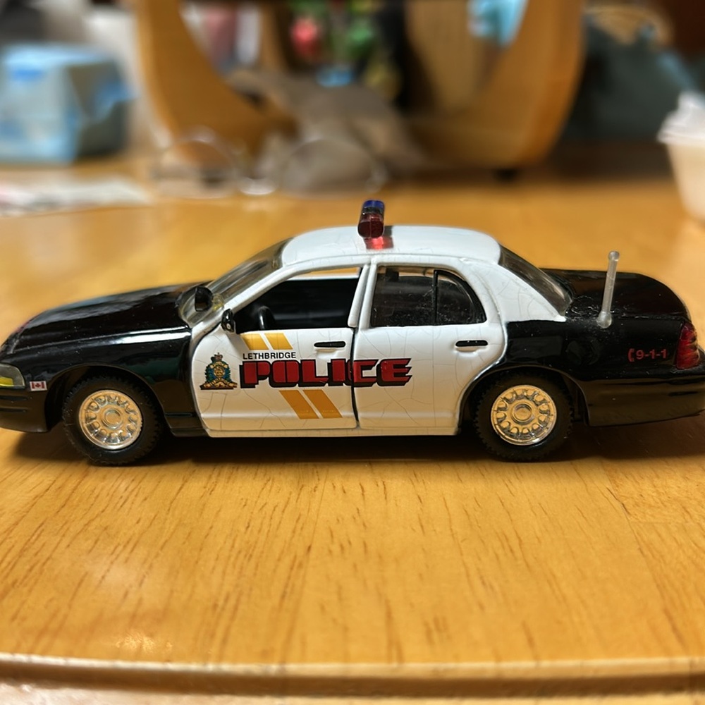 Lethbridge Police Car - Picture 2 of 11